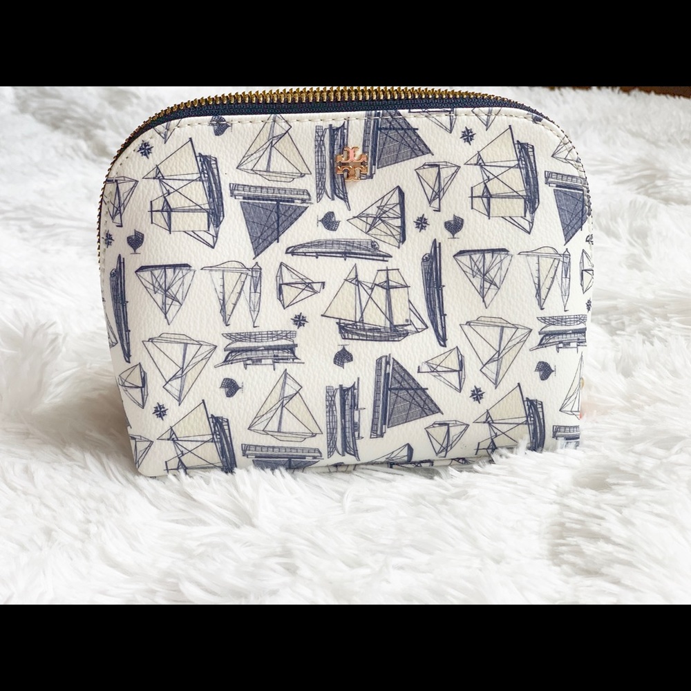 Tory Burch Kerrington cosmetic case
